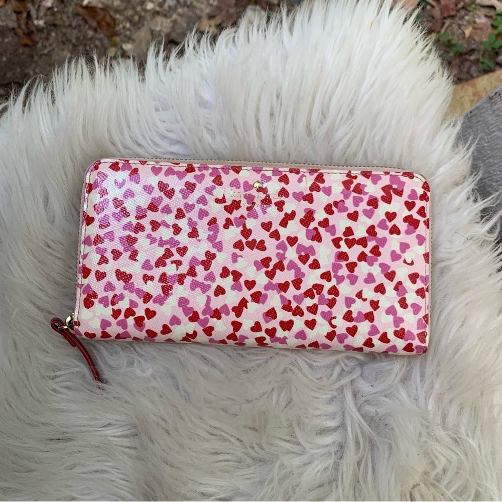 Kate Spade Hearts Accordion Zipper Wallet